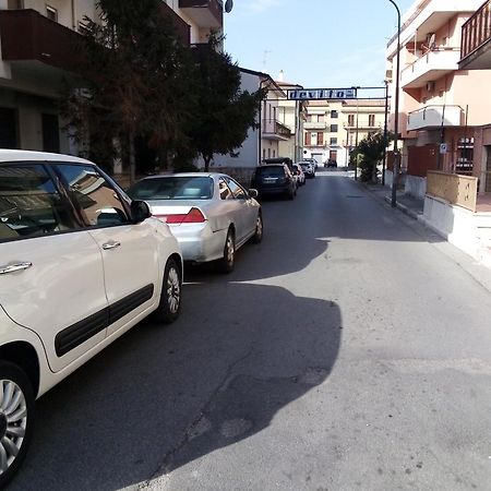 Casa Al Mare A Scalea Apartment ภายนอก รูปภาพ